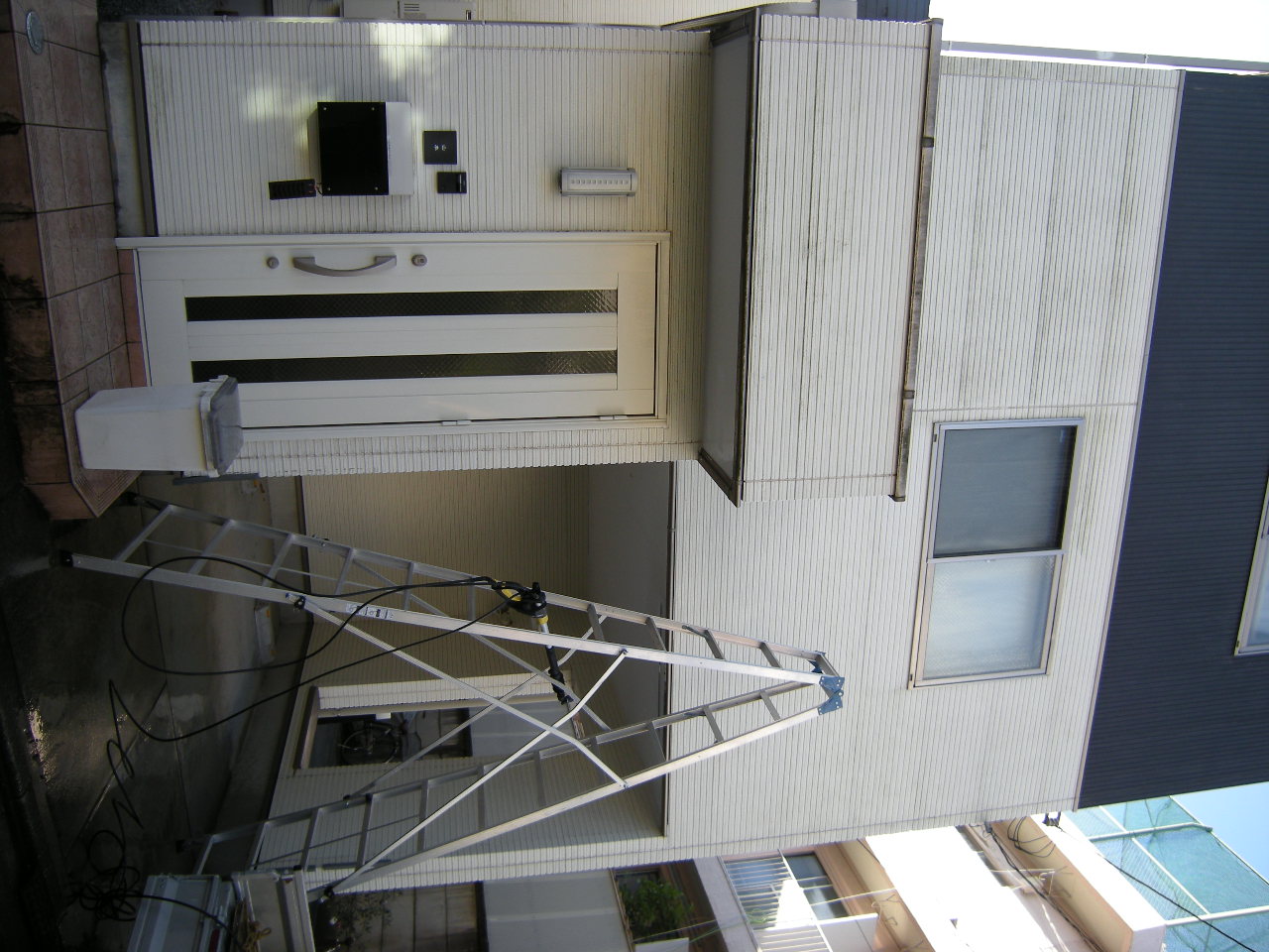 浜松市中区 高圧洗浄 外壁 高圧洗浄機 コンクリ レンガ ブロック 車庫 玄関 門柱